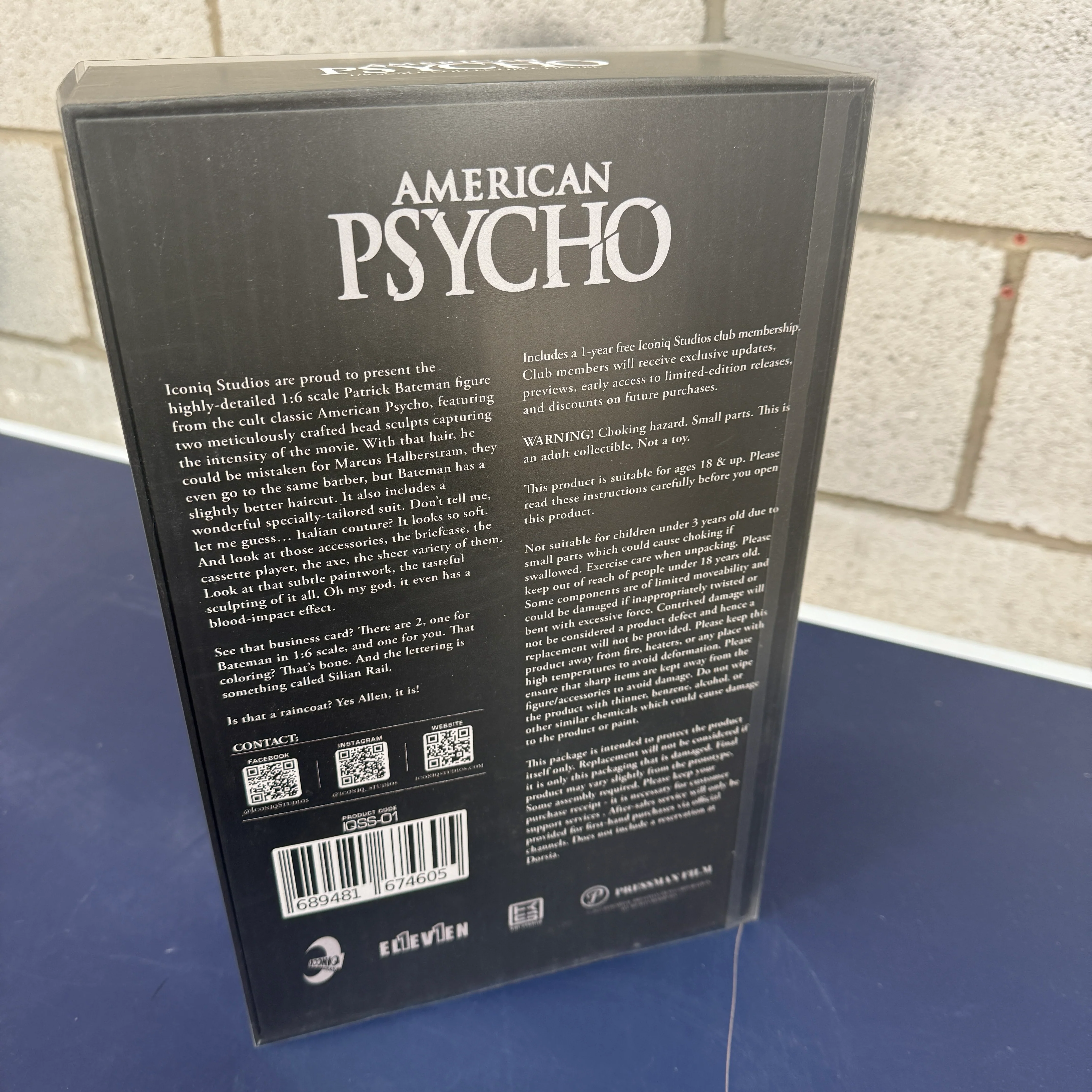 Iconiq Studios American Psycho Patrick Bateman 1/6 Scale Collectible Figure - Image 2