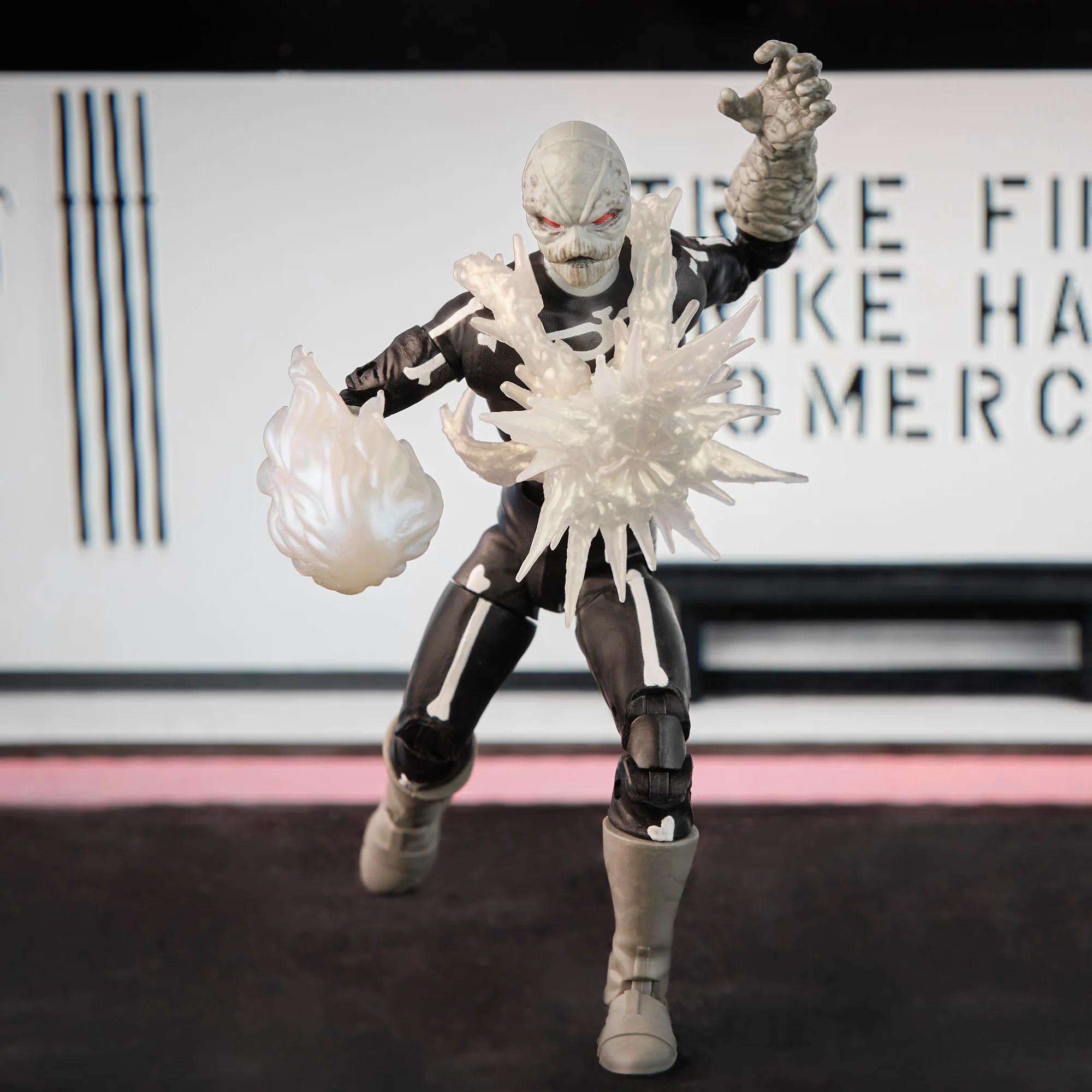 Power Rangers X Cobra Kai Lightning Collection Skeleputty - Image 5