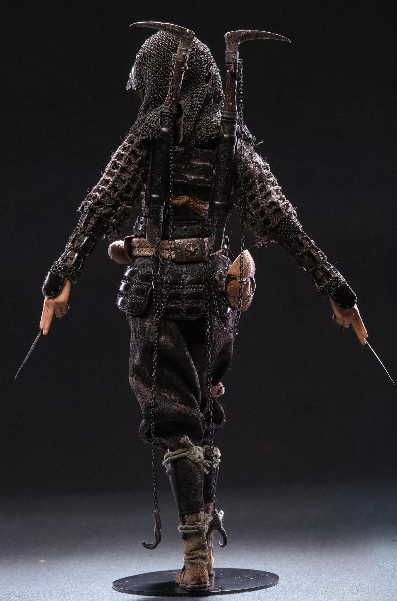 JPTdesign x Pop Costume Myraids of Face Vol.4 Owlet Moth 1/6 Scale Collectible Figure - Image 4