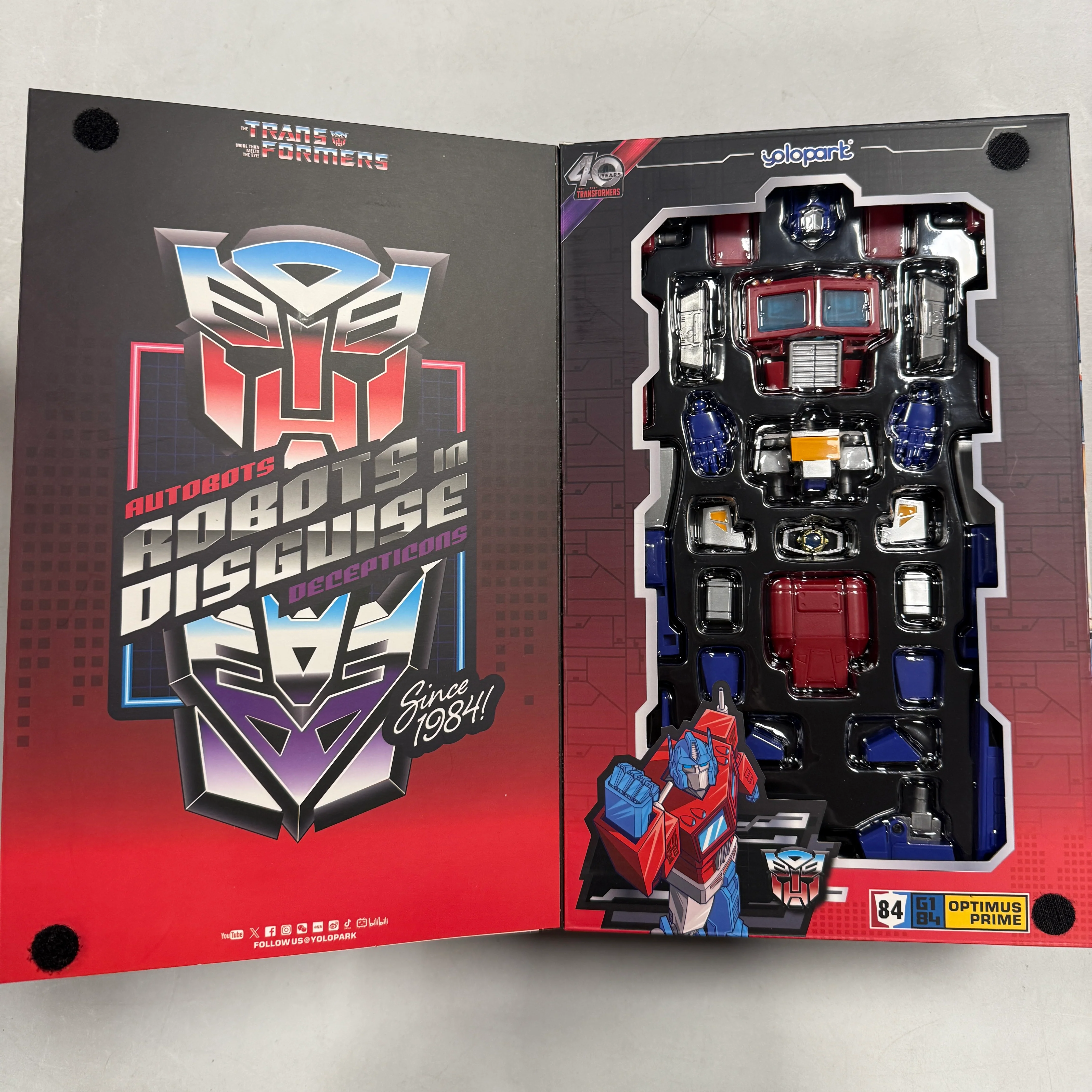 Transformers Yolopark G1 20cm Model Kit - Optimus Prime - Image 2