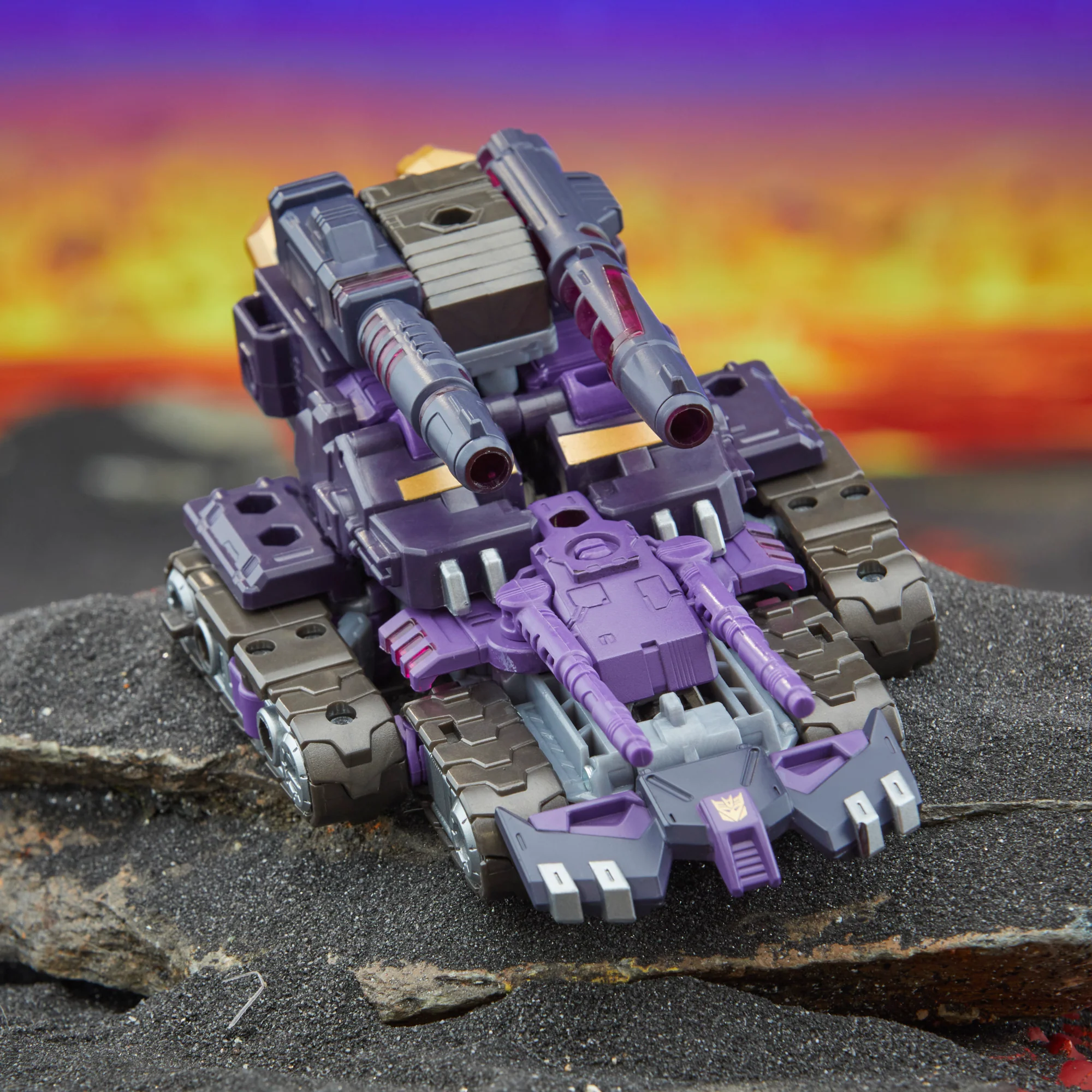 Transformers Legacy United (Comic Universe) Voyager Tarn - Image 12