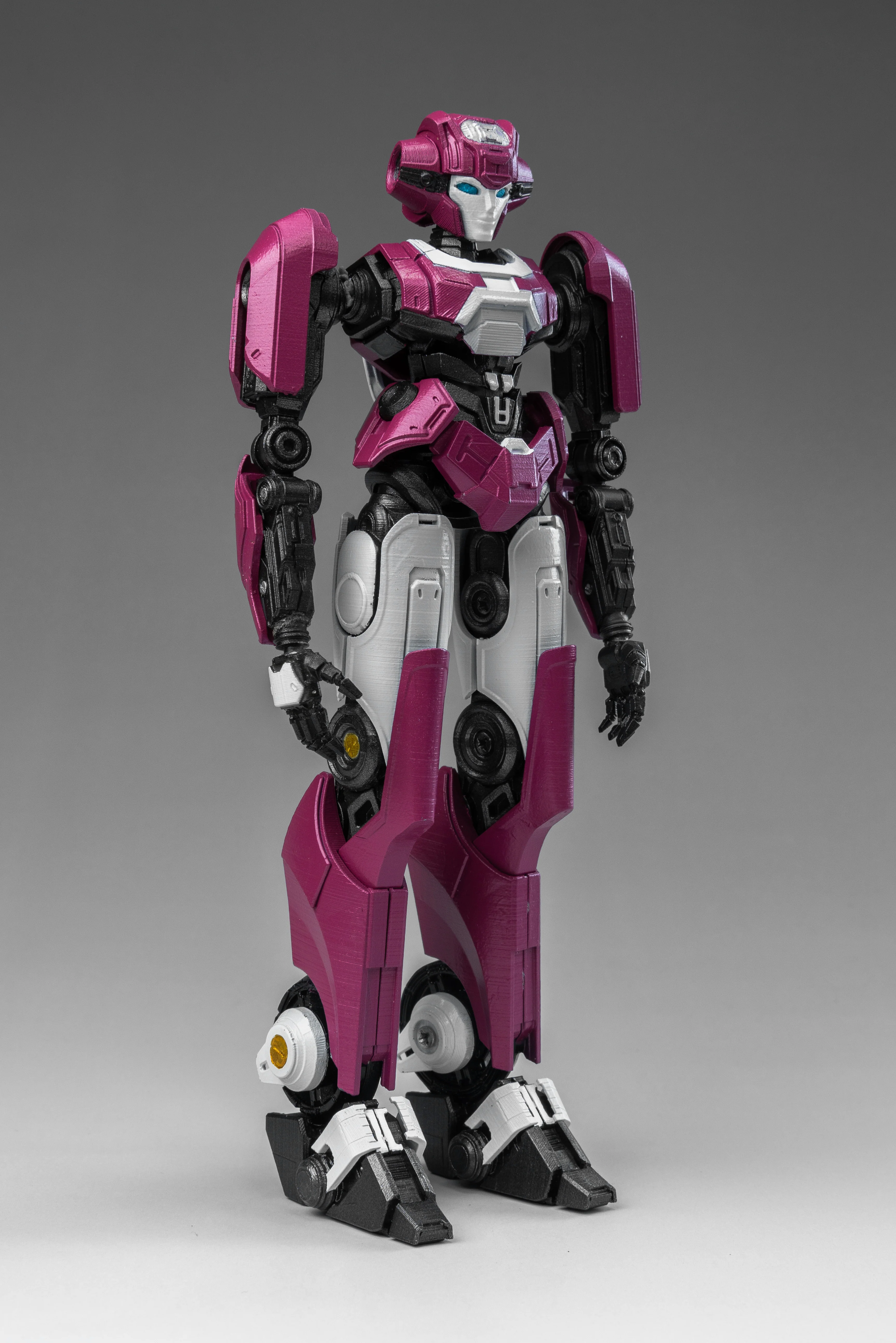 Transformers Yolopark TFOne 17.5cm Elita Cogged Mode MODEL KIT - Image 3