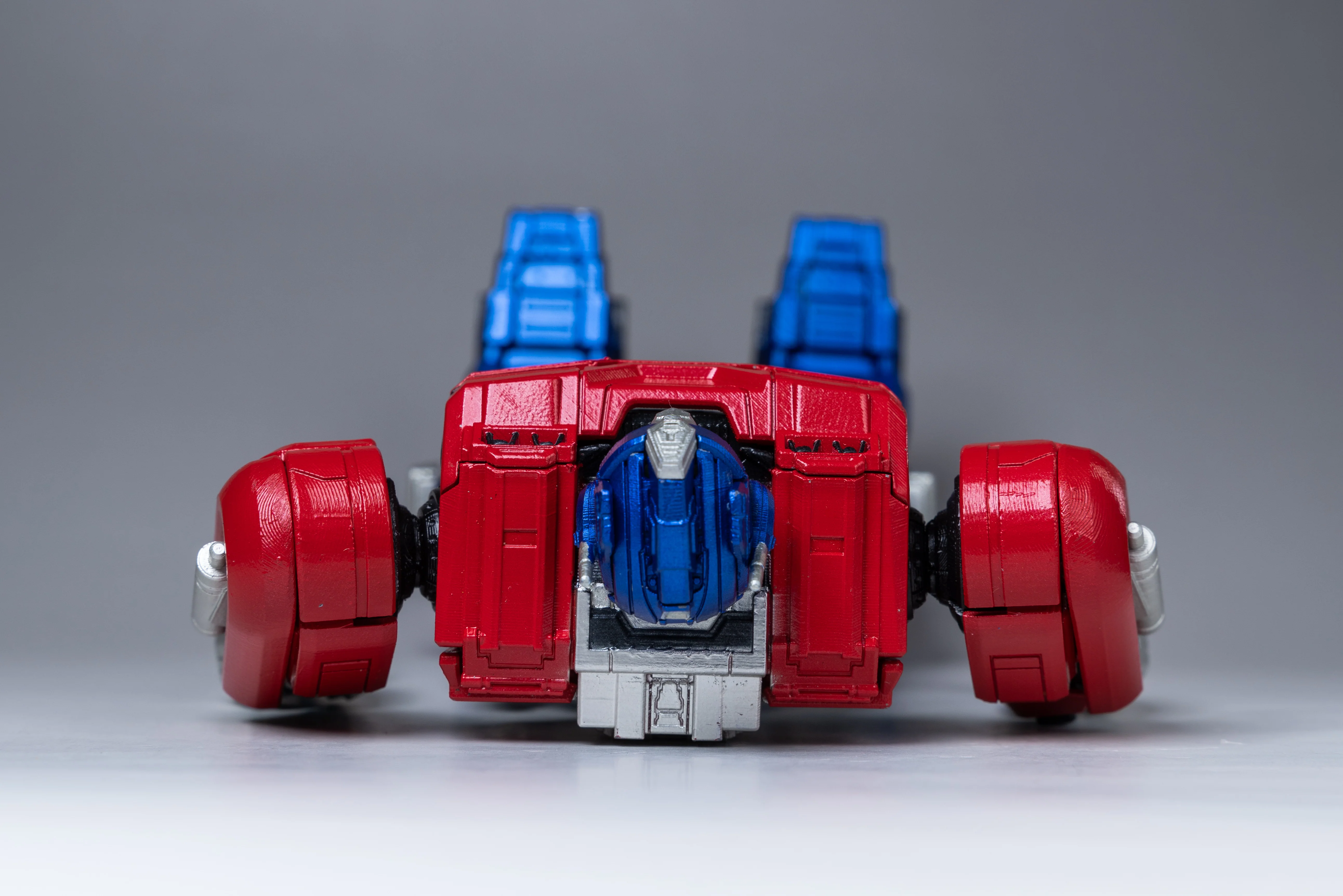 Transformers Yolopark TFOne 20cm Orion Pax Cogged Mode MODEL KIT - Image 9