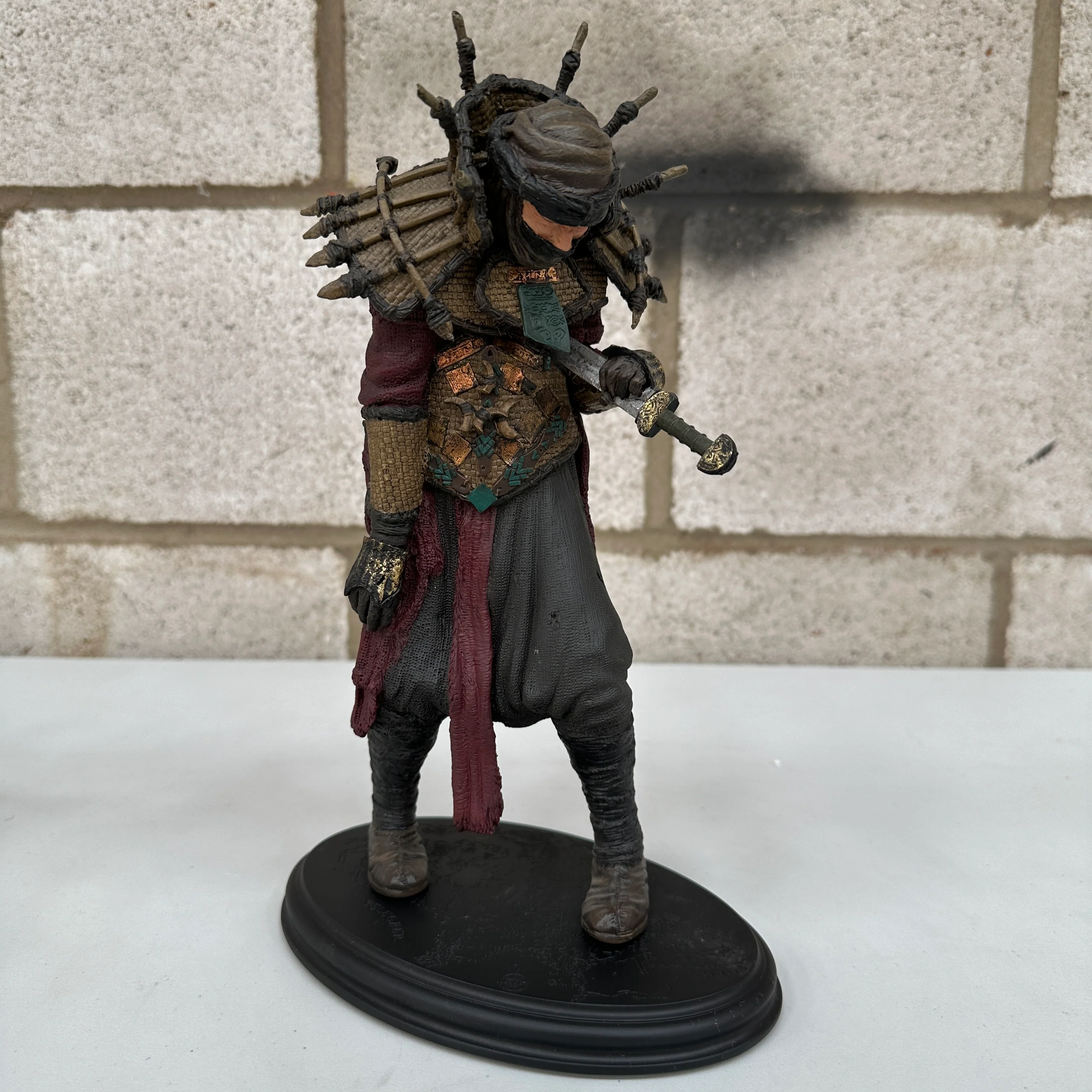 Sideshow Weta Lord of the Rings Haradrim Soldier Statue PRE OWNED - Image 4