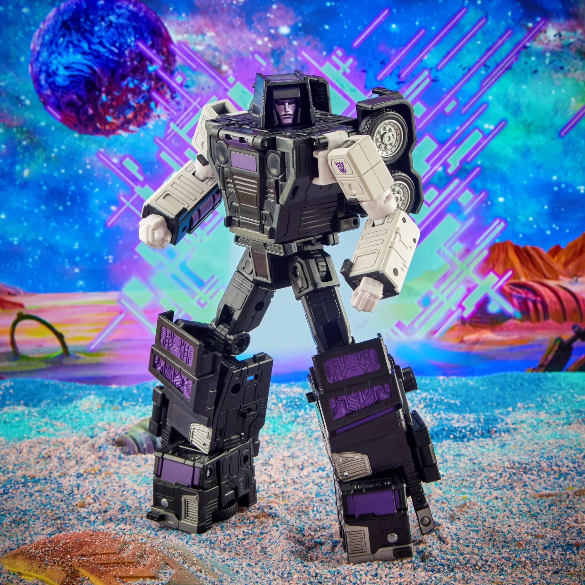 Transformers Legacy Commander Motormaster - Image 8